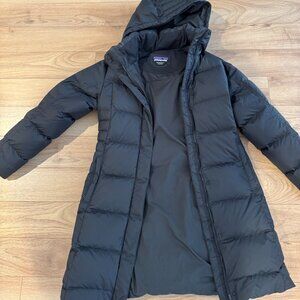 Patagonia Women's Down With It Parka | Black | Medium